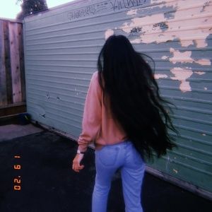 Meet your Posher, Ari